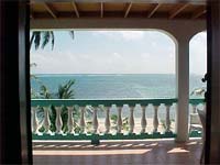 Belize Beach suites at Belizean Shores Resort are private, secluded one and two-bedroom luxury suites, right at the water's edge, with on-site dive facility, pool, bar, bicycles, fully-equipped kitchens,air conditioning, walk to beachfront restaurants