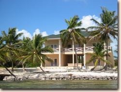 Debbies Beach, A private beachfront villa for vacation rental in San Pedro on the tropical island of Ambergris Caye, Belize