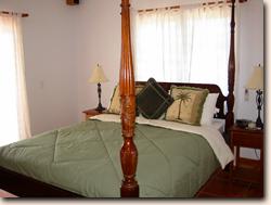 Debbies Beach, A private beachfront villa for vacation rental in San Pedro on the tropical island of Ambergris Caye, Belize