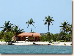  A private beachfront villa for vacation rental in San Pedro on Ambergris Caye, Belize